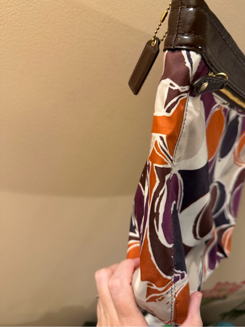 Coach 2012 Signature Circle Print Shoulder Bag in Multi-Color F20016 EUC - Picture 7 of 9